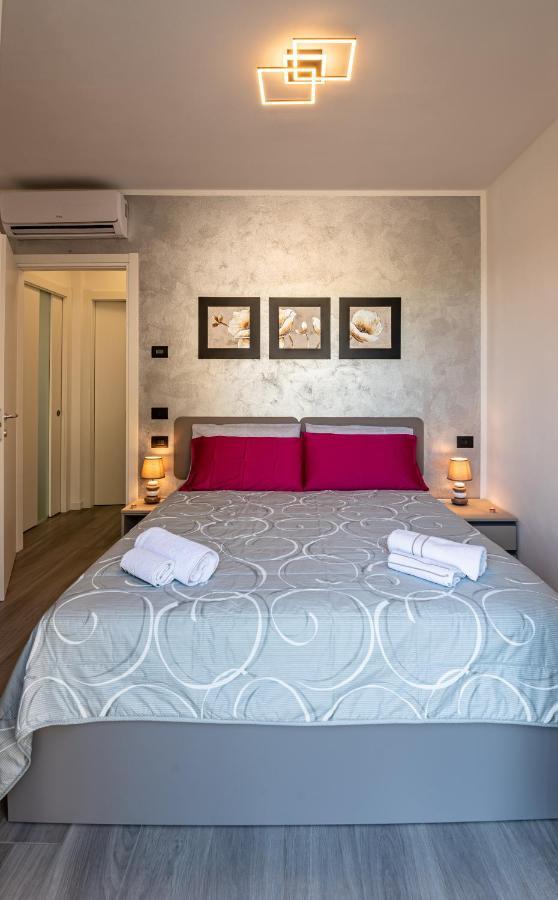 Laura'S Little Diamond Apartment - Residence Bel Post Домасо Екстериор снимка